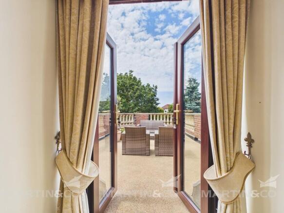 3 bed Detached for sale Image 12