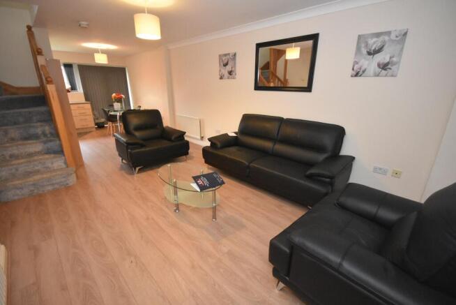 4 bedroom Terraced for rent