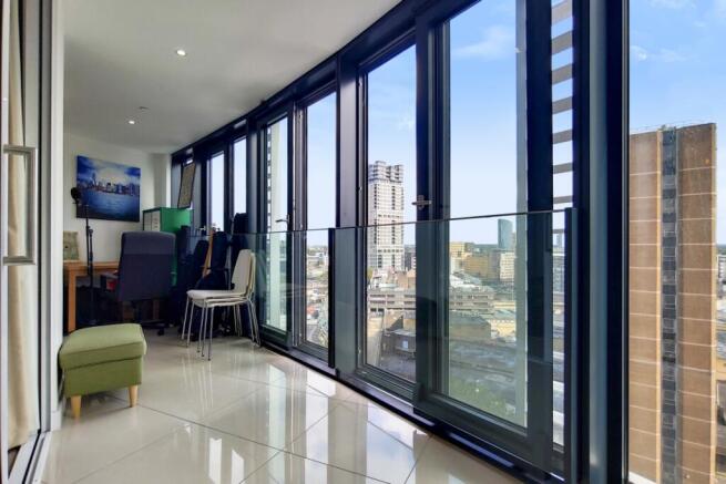 6_Sunroom-1