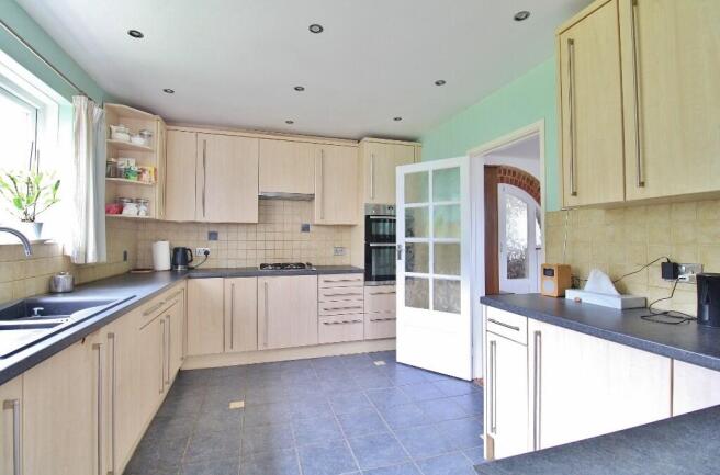 Osborne View Road, Hill Head, Fareham photo 4