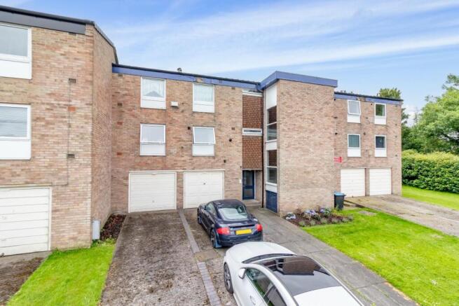2 bed Apartment for sale Image 3