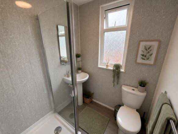 4 bed Terraced to rent Image 6