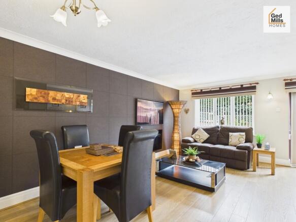 CAM02899G0-PR0096...