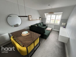 Flat 16, 11 21 Braid Court, York Street, Luton LU2 0EZ