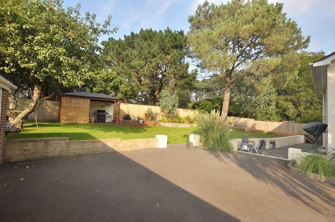 Driveway/Garden