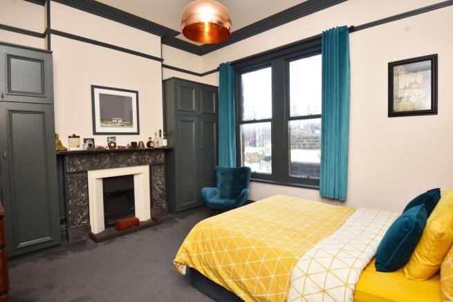 2 bed Flat for sale Image 10
