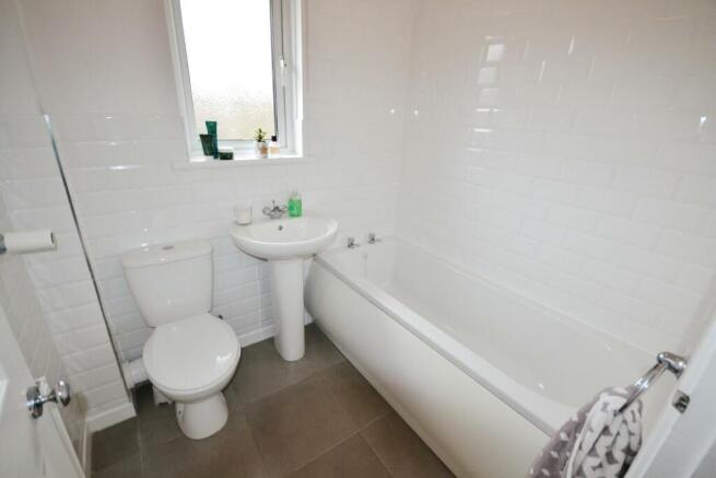 BATHROOM SUITE