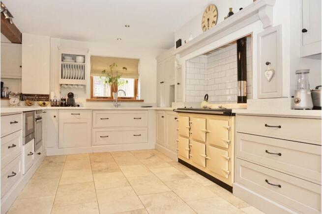 Kitchen/family Room