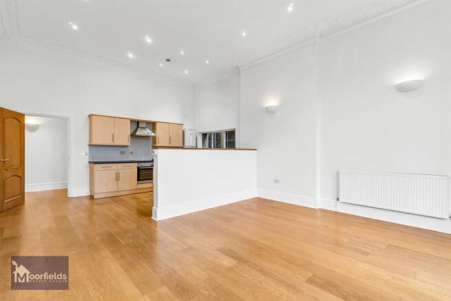 Apartment in Clifton - View 5