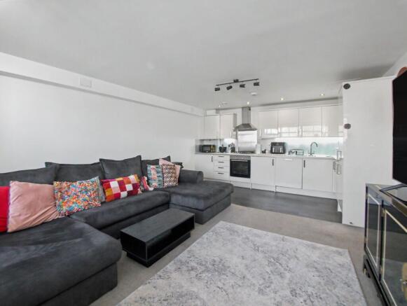 Open plan kitchen/Lounge area