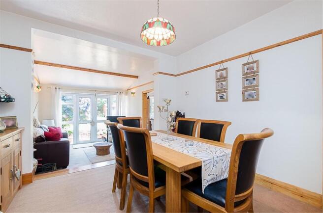 Dining room (2)