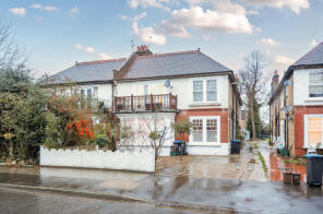 Flat 2, 17, Mitcham Park, Mitcham CR4 4EN