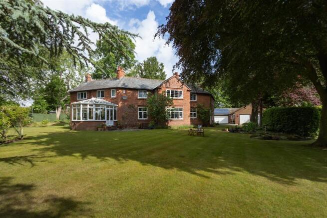 House & garden