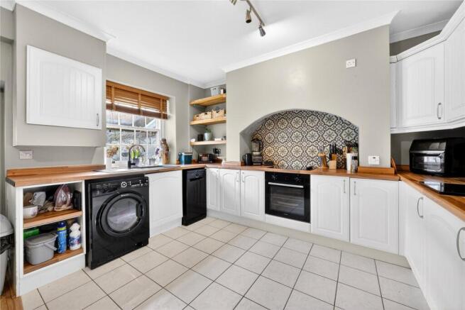 Alfred Terrace, Taffs Well, Cardiff, Rhondda Cynon Taf, CF15 photo 4