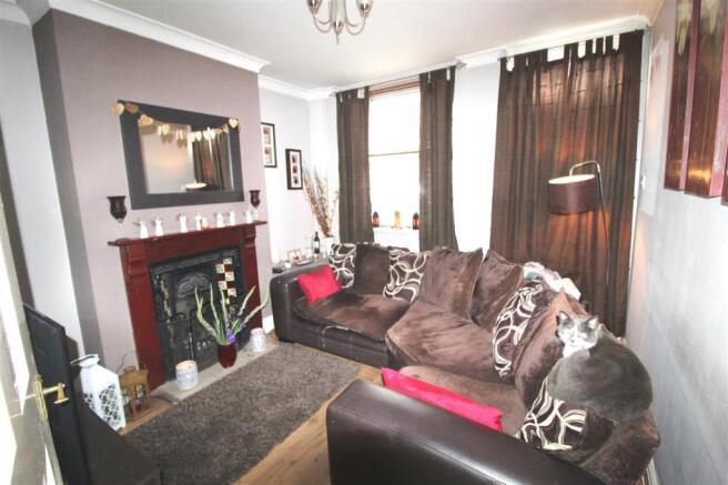 SITTING ROOM