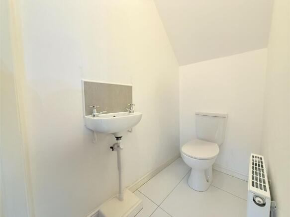 2 bed Semi-Detached for sale Image 7