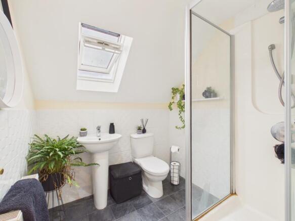 3 bed Terraced for sale Image 5