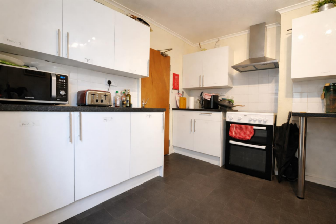 KITCHEN 1.png