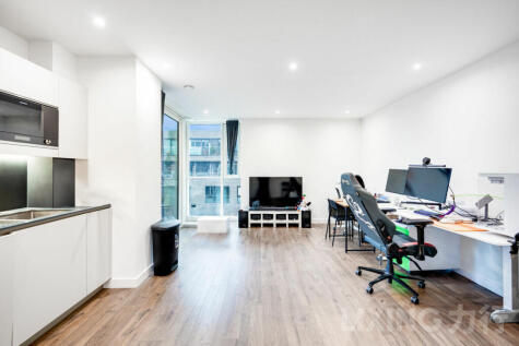 Woodberry Down, Finsbury Park, N4 2WQ