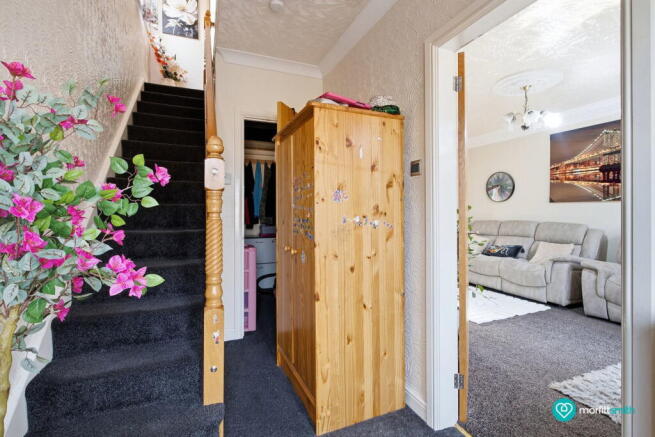 3 bed Semi-Detached for sale Image 12