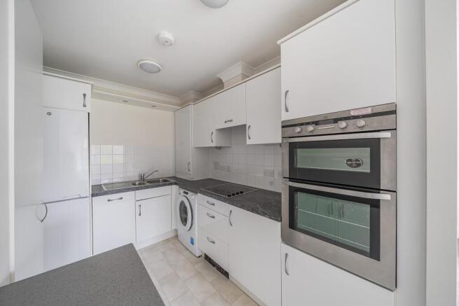 Vivary House, KInglake Drive, Taunton, TA1 photo 4