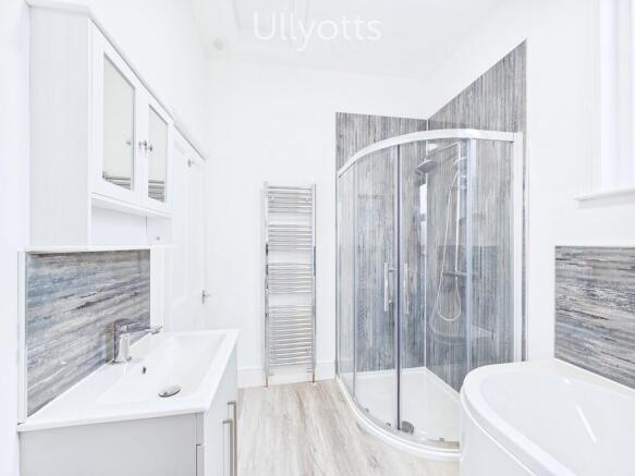 3 bed Maisonette to rent Image 11