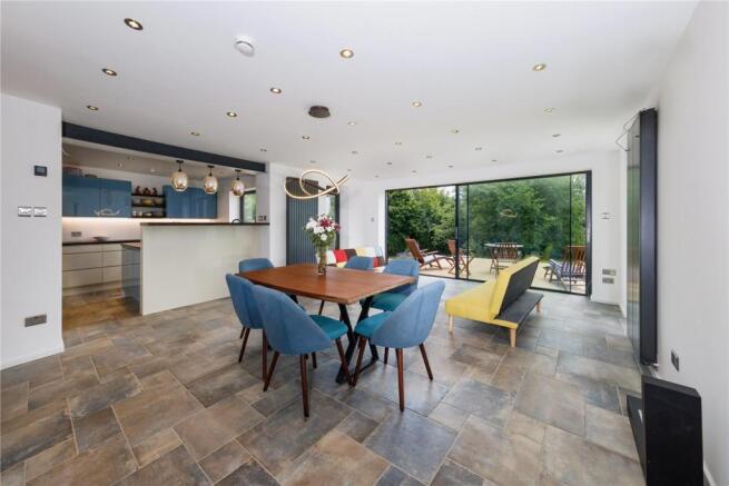 Dining/Family Room