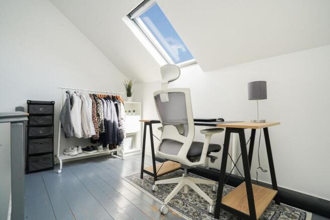 3 bed Terraced for sale Image 10