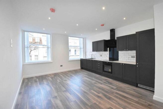 1 bed Apartment for sale Image 6