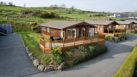 Lodge 4 at Mynydd Du, Criccieth