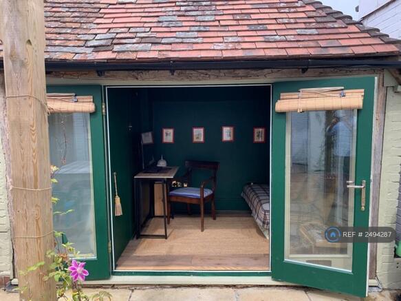 Courtyard Bothy/Study