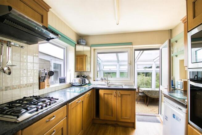 3_kitchen_nineacres.jpg