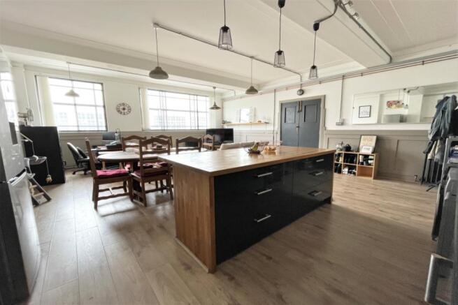 Lounge And Dining Ar