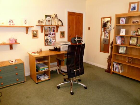 BEDROOM 3