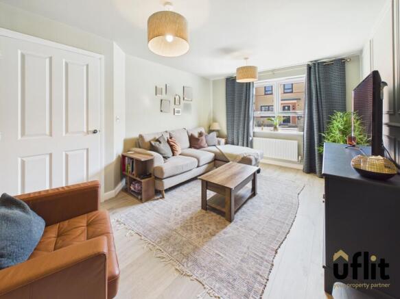 4 bed Detached for sale Image 5
