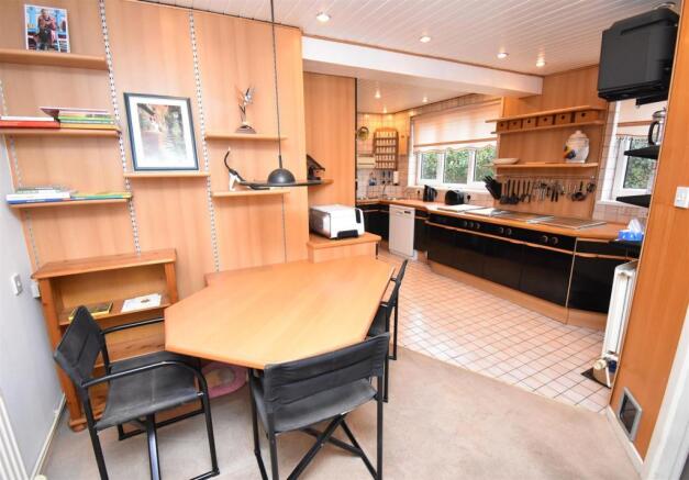 BREAKFAST KITCHEN.jpg