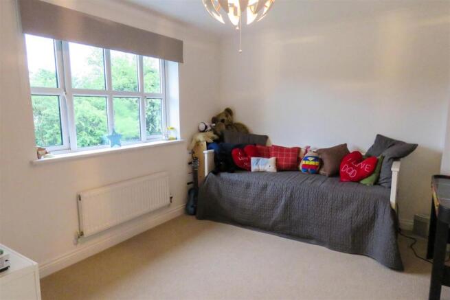 Bedroom 5.JPG