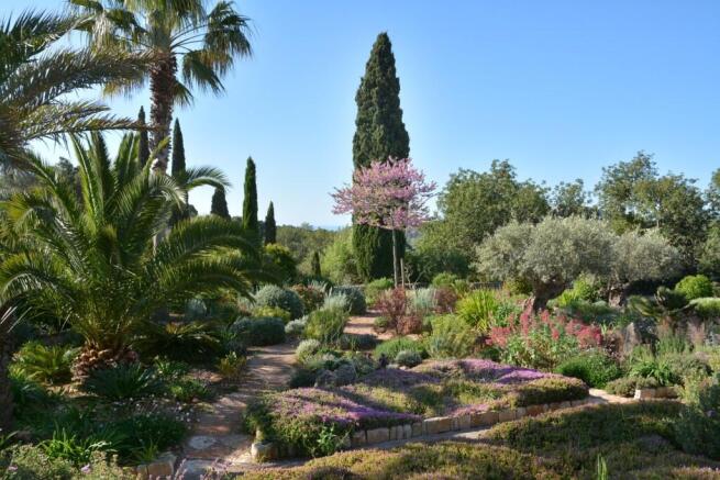 Gardens (1)