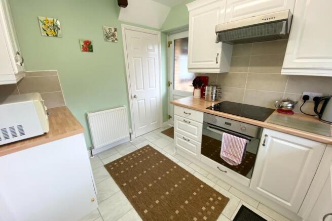 Kitchen (2).jpeg