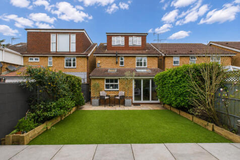 Hadland Close, Bovingdon Hemel Hempstead, HP3