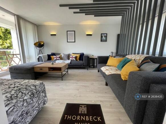 Thornbeck Manor Lounge