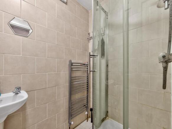 6 bed Not Specified for sale Image 7