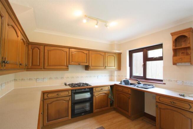 10 Beech Drive Kitch