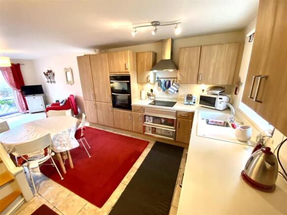 LIVING ROOM/KITCHEN