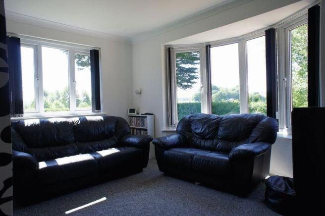 Lounge 1
