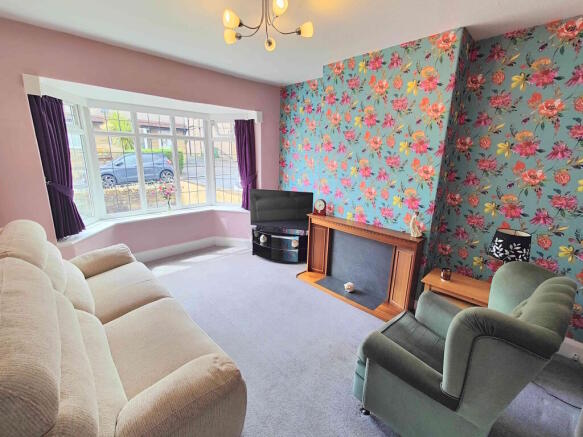 3 bed Semi-Detached for sale Image 4
