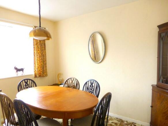 Dining Room/Bedroom 3