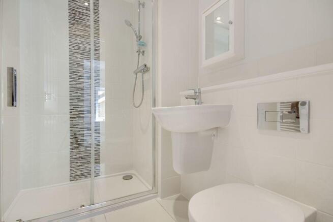 Ensuite to Bed 1