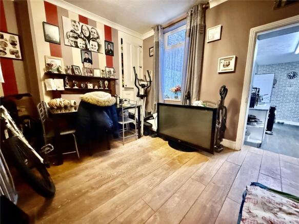 4 bed Terraced for sale Image 5