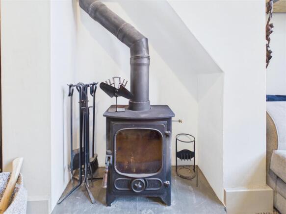 2 bed Terraced for sale Image 8